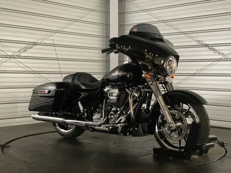 2023 Harley-Davidson Street Glide