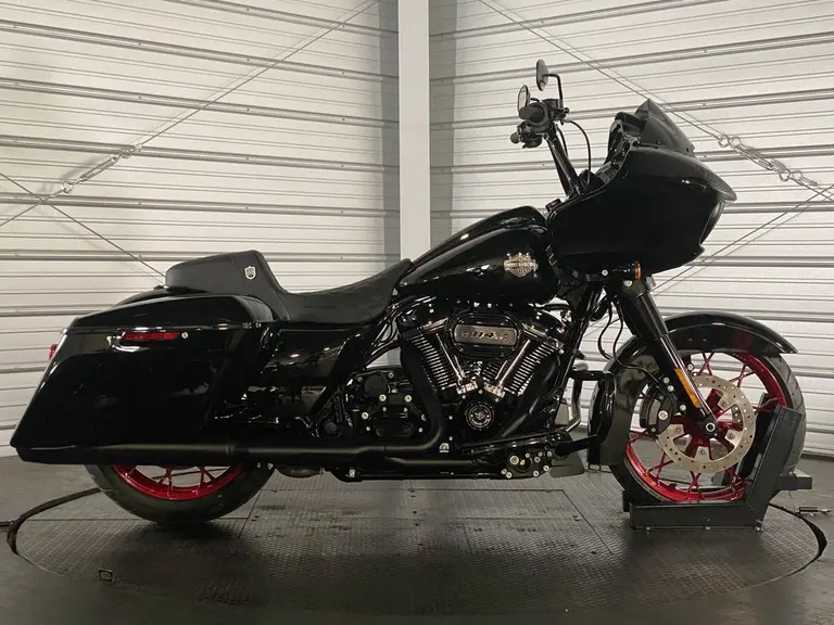 2022 Harley-Davidson Road Glide Special