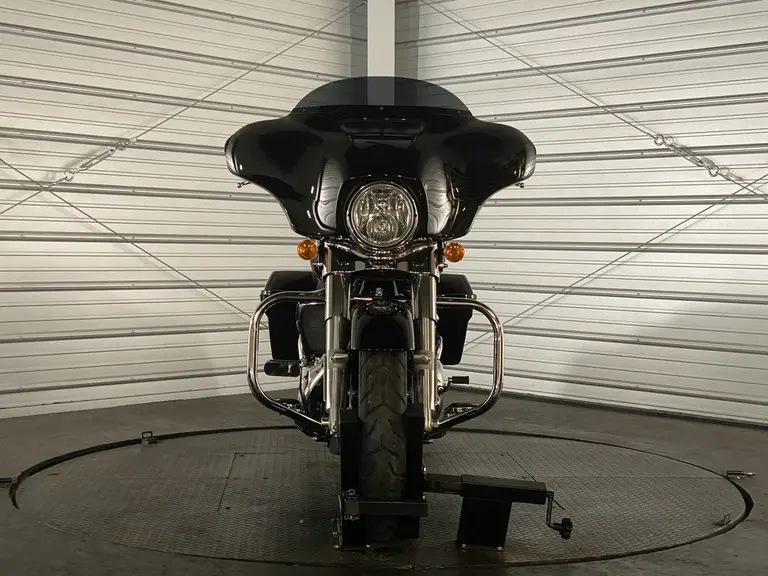 2023 Harley-Davidson Street Glide