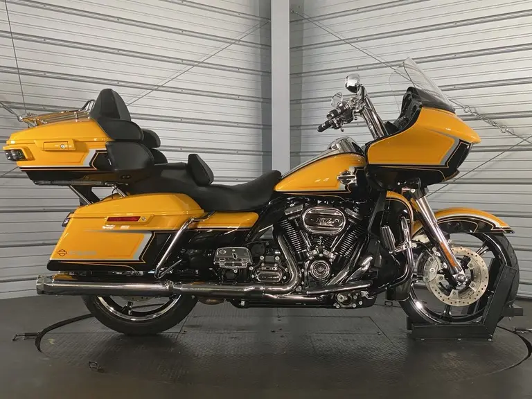2022 Harley-Davidson CVO Road Glide Limited