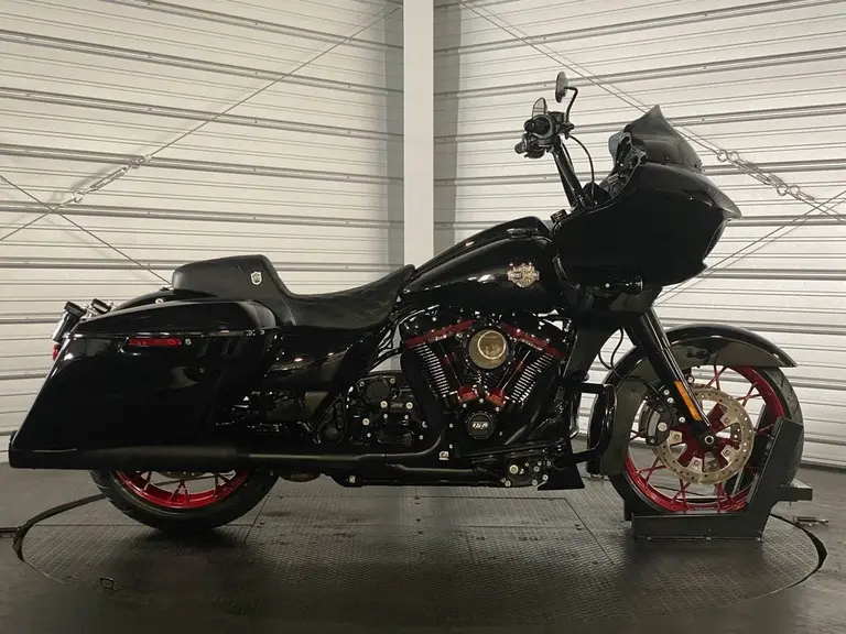 2023 Harley-Davidson Road Glide Special