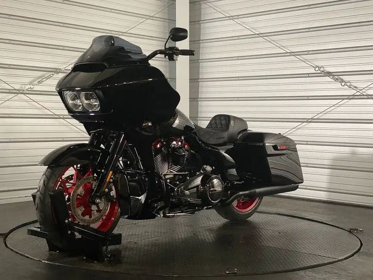 2023 Harley-Davidson Road Glide Special