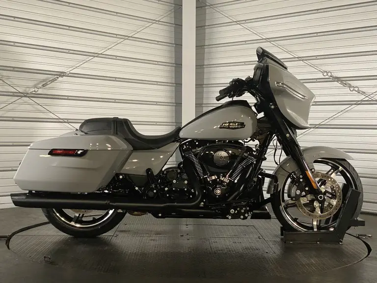 2024 Harley-Davidson Street Glide