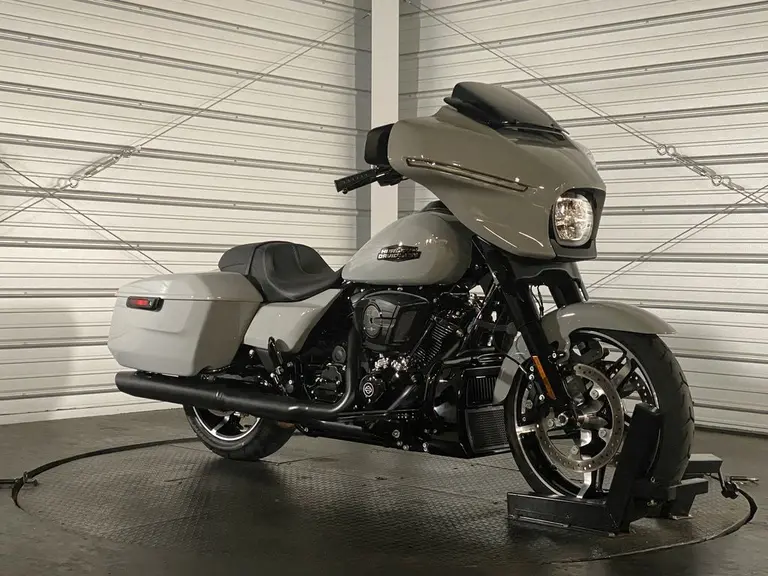 2024 Harley-Davidson Street Glide