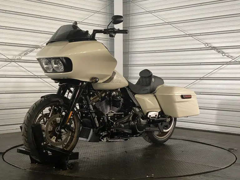 2023 Harley-Davidson Road Glide ST